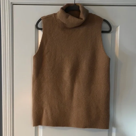 Saks Fifth Avenue Tan Knit Lounge Set - Picture 3 of 5